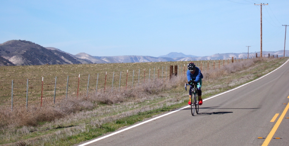 Dan Connelly concentrates on his front tire while riding south through Peachtree Valley.