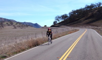 Martin Hyland descends north through Dry Lake Valley.