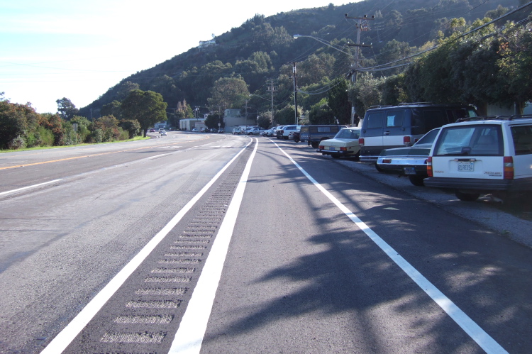 Rumble strip on Bayshore Blvd. in Brisbane separates auto from bicycle lane