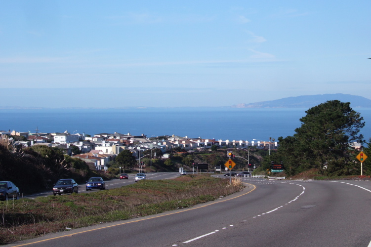 Skyline Blvd. dips into Daly City.
