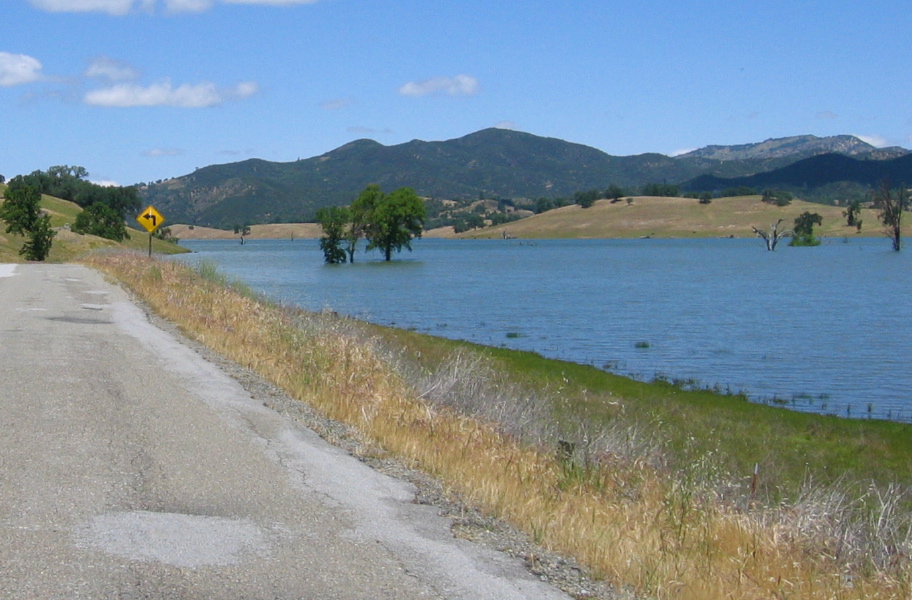 Looking down Hernandez Reservoir. (2410ft)