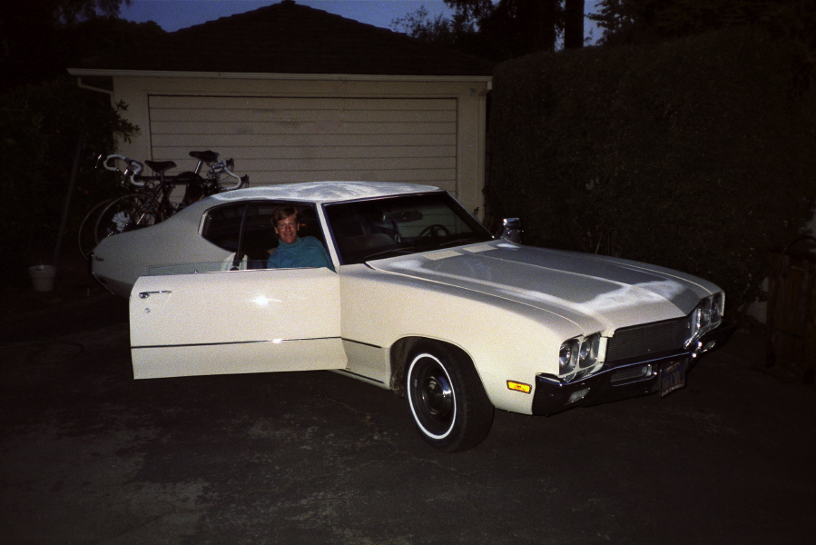 Getting ready to drive off to the start in the old Buick.