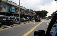 View along Geylang Rd. when returning to the hotel.