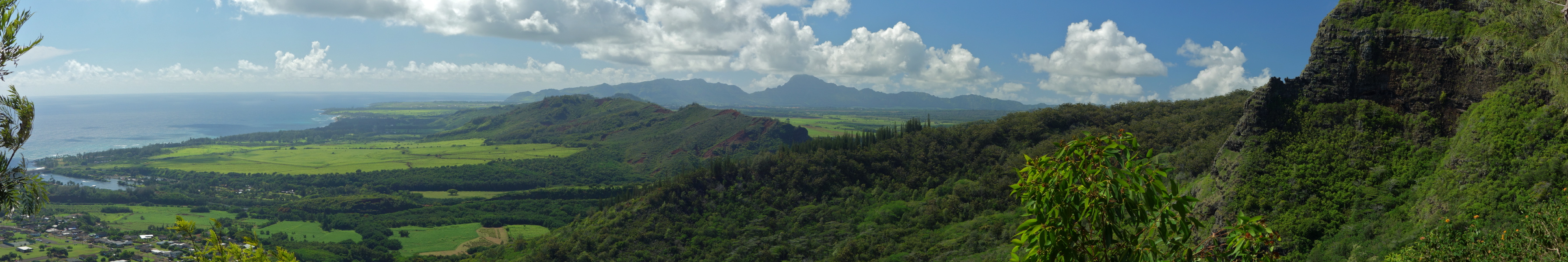 View south from the bench on Sleeping Giant (Mt. Nounou)