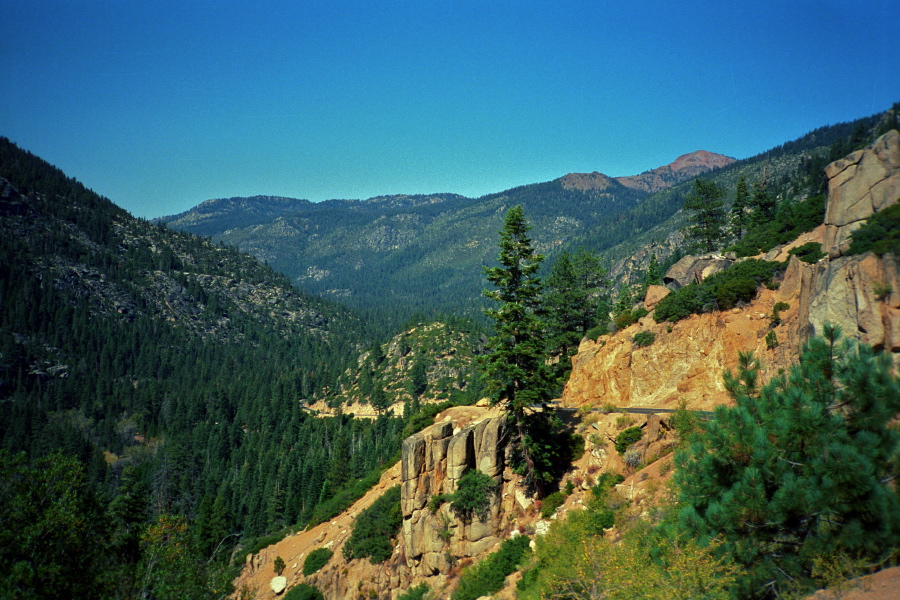 View back down the west side of the pass toward Eureka Valley.