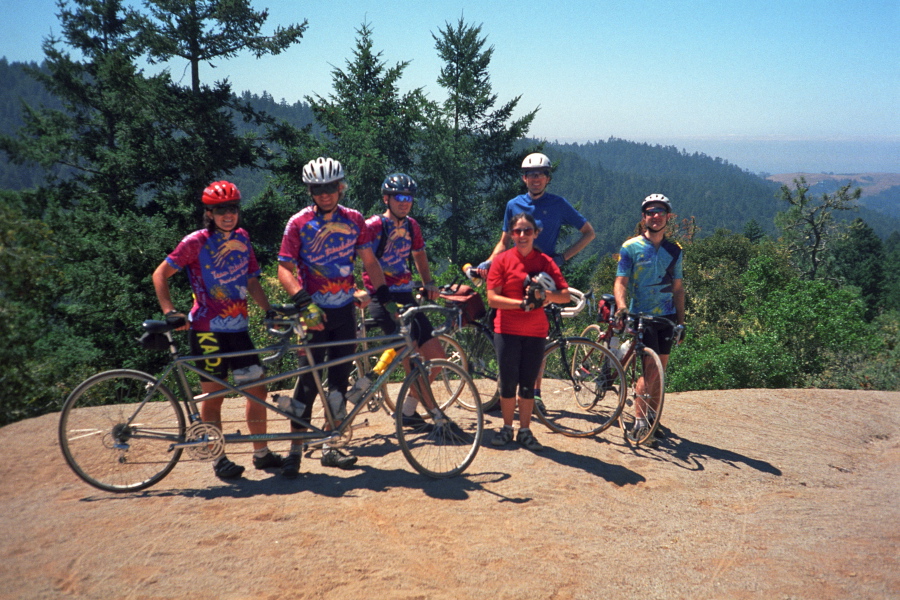 Group photo half-way down the trail.