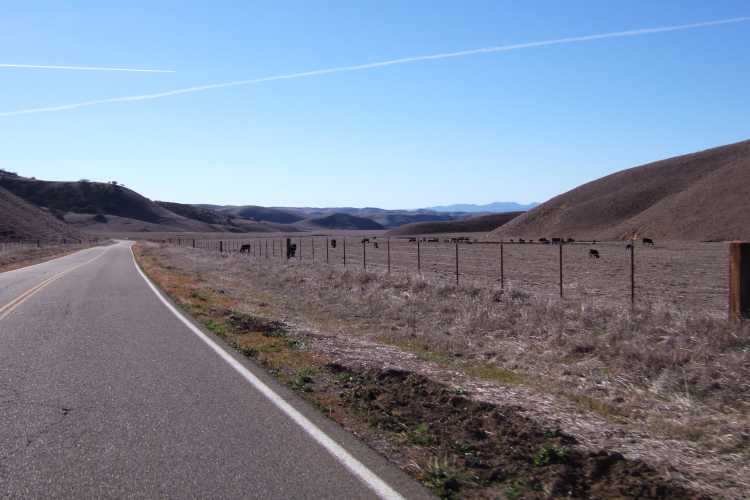 Descending into Topo Valley 2.  (1400ft)