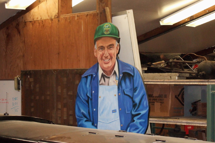 Al Smith keeps an eye on things.