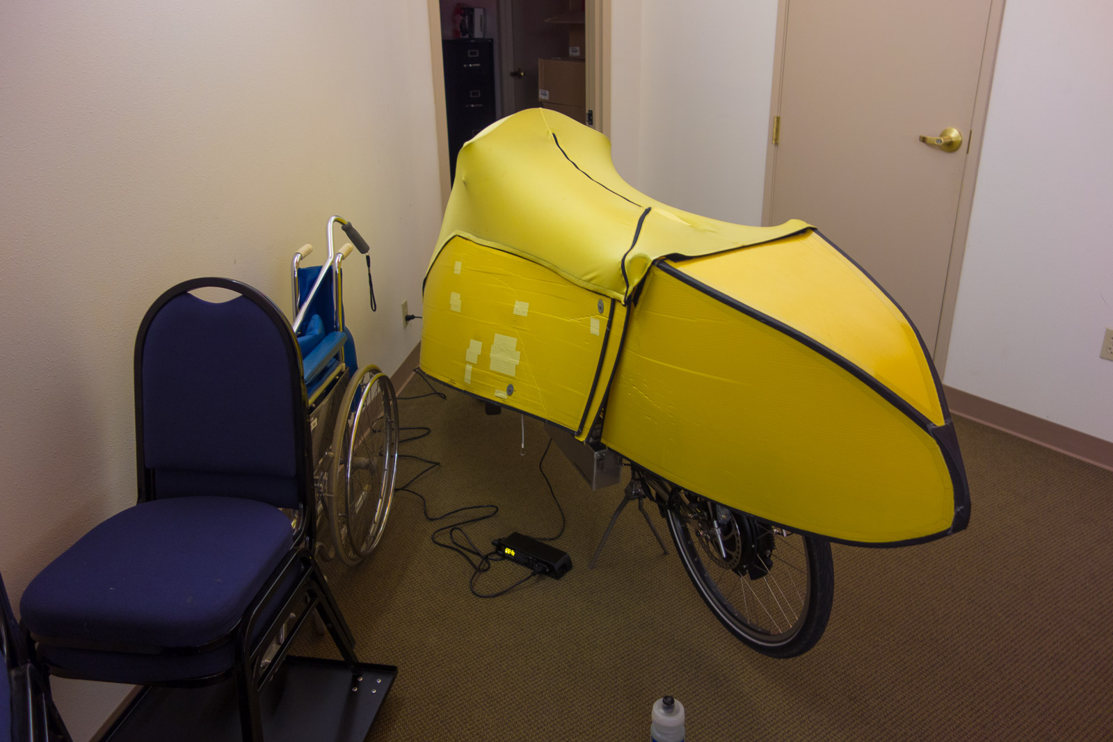 The folks staffing the visitor's graciously allowed me to take on a supplementary charge while I ate lunch.