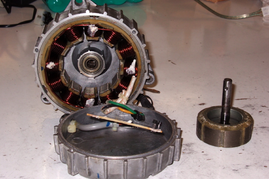TM24 motor disassembled