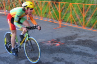 Scott Kwizanski (Kodak Gallery.com/<br>Sierra Nevada) starts up Telegraph Hill. (3)