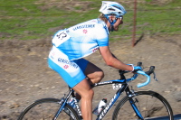 Torsten Hiekmann zips up to the summit of Sierra Rd.