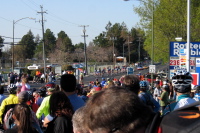 The peloton roars down Piedmont a second time. (1)