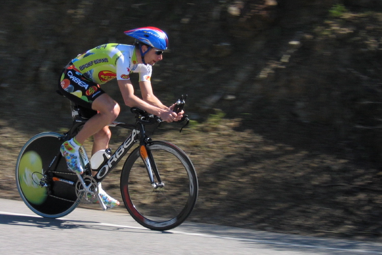 A Jelly Belly rider crests Bailey Rd.