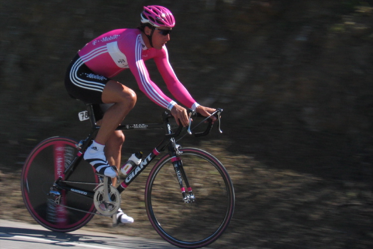 Andre Korff crests Bailey Rd.