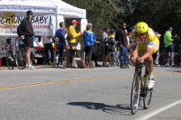 A Saunier Duval rider crests Bailey Rd.