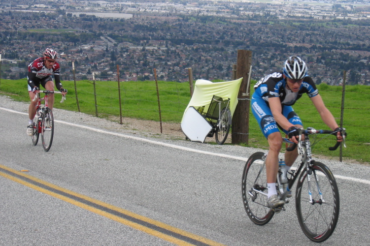 Jason McCartney leads Jens Voigt.