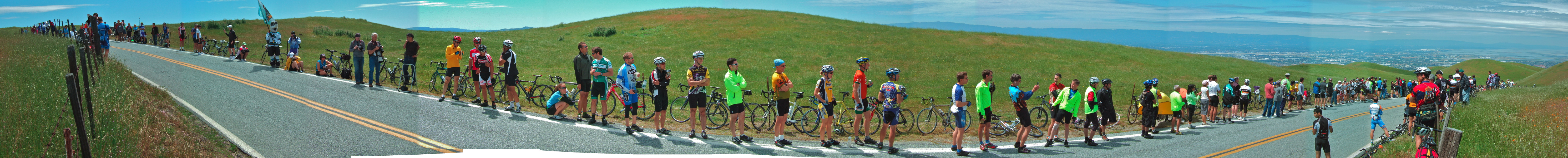 Sierra Road Spectators Panorama.