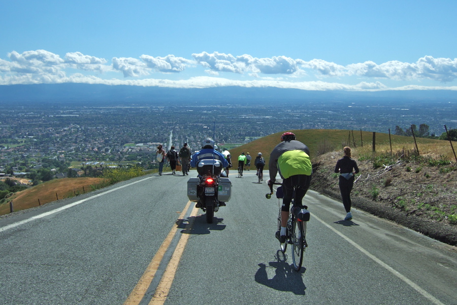 Descending the lower part of Sierra Rd.