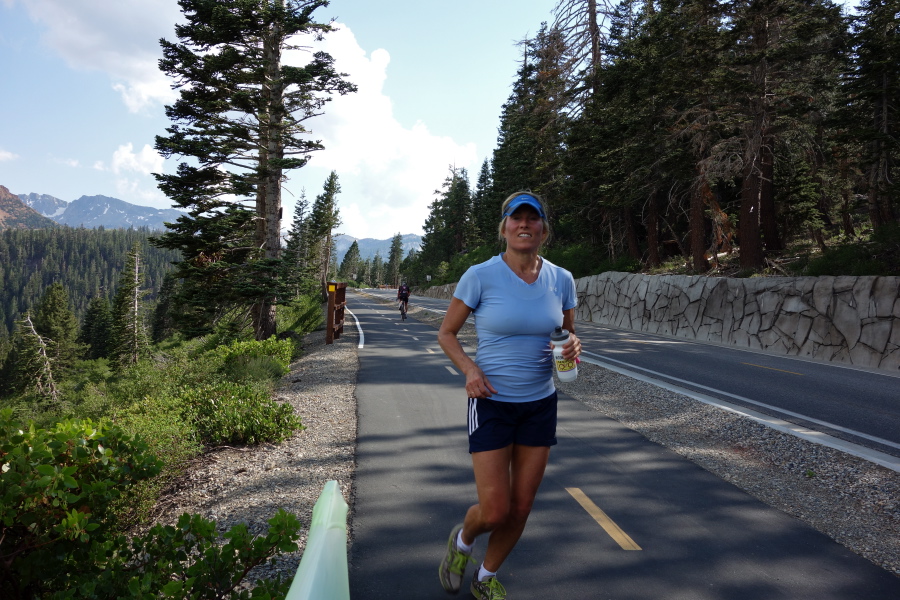 Running down the Lakes Basin Path (3)