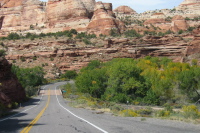 UT12 descends to the Escalante River.