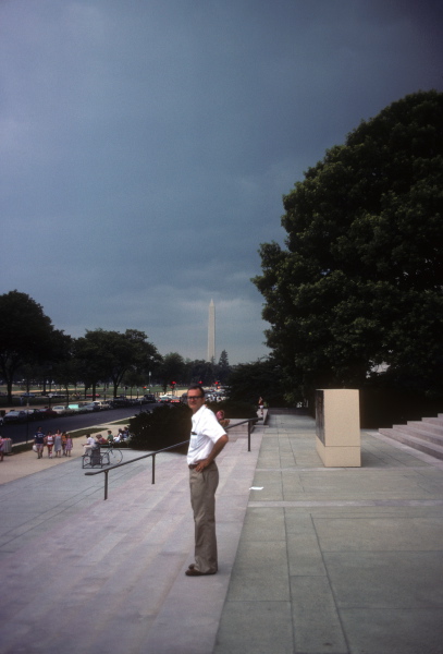 David on the steps of the National Gallery