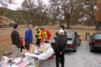 Mike Schiff holds forth at the Pinnacles rest stop.  (1160ft)